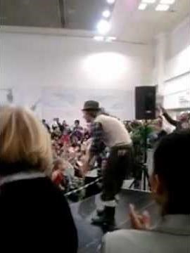 Mr Bloom Live Performance in Nottingham