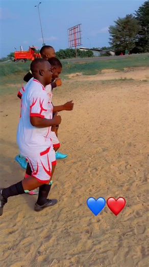 OGA ATIKOU (@ogaatikou)’s videos with son original - Anas-7-foot