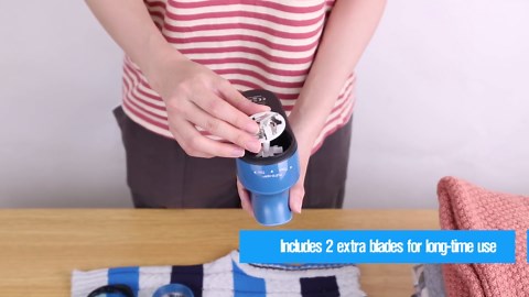 BEAUTURAL Fabric Shaver and Lint Remover, Sweater Defuzzer with 2-Speeds, 2 Replaceable Stainless Steel Blades, Battery Operated, Remove Clothes Fuzz, Lint Balls, Pills, Bobbles