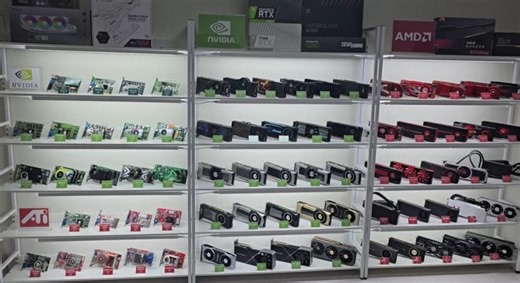 30 років історії: ентузіаст зібрав колекцію з усіх відеокарт NVIDIA і AMD (відео)