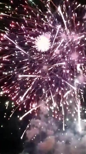 3 & 4 INCH DISPLAY SHELLS #bombsquadpyro #PYRONATION #PYROADDICTS #PYRO #FIREWORKS