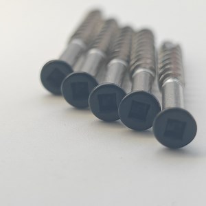 [Hot Item] Flat Countersunk Square Drive Stainless Steel Terrace Screw Black Painted Head Tapping Screw