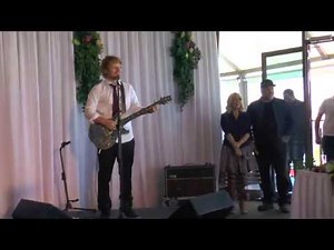Ed Sheeran Surprises Deserving Wedding Couple! (Surprised them really ,fascinating)