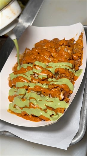 The CHICKEN TIKKA MAC & CHEESE from Namkeen in Williamsburg Brooklyn NYC & New Jersey NEEDS to be on your DEVOUR-list!! 🍗🔥🤤 #DEVOURPOWER | DevourPower