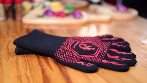 BBQ Grill Gloves : 1472 ℉ High Temp Resistance Fireproof Glove for Grilling Barbecue - Washable Long Silicone Oven Mitts Extreme Hot Proof Mittens for Kitchen Cooking Baking