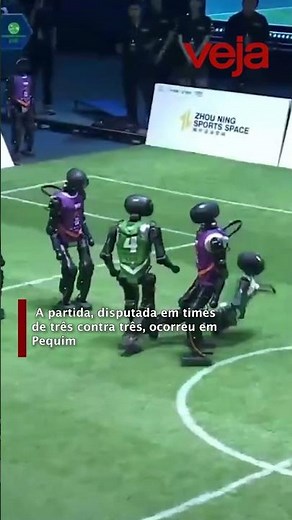 China realiza primeira partida de futebol entre robôs