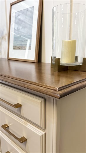 Start to finish on a dresser flip to show there’s more to it than just “slapping some paint on it”. This dresser is available now in the Moses Restorations gallery at The Mercantile! #furnitureflip #furnituremakeover #furnitureflipper #paintedfurniture #furniture #painteddresser | Moses Restorations