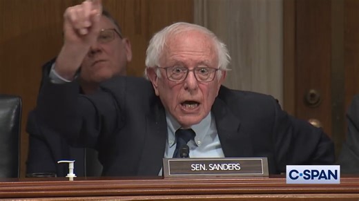 ‘Oh No, No, No!’ Bernie Sanders Throws Down With RFK Jr Over Who Took Big Pharma Contributions
