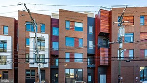 252 Poplar St, Philadelphia, PA 19123 - MLS PAPH2274702 - Coldwell Banker