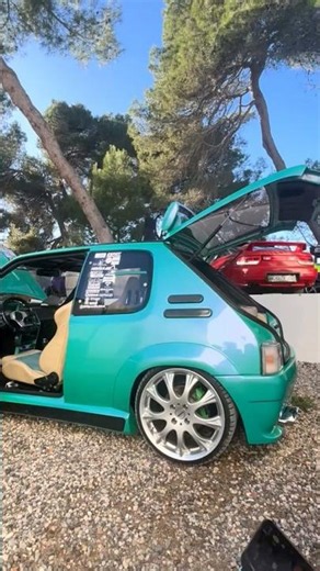 This tuned 205 GTI has an insane build! 🔥😍