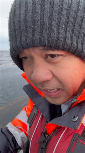 25K views · 126K reactions | Why We Have Divers in Antarctica We have divers because they capture what lies beneath the frozen surface. They film the underwater world to show how amazing and full of life it is especially under the ice of Antarctica. #Divers #antarctica #kylegoespina #highlightsシ゚ #NatGeoResolution #foryourpage | Kyle Go Espina | Facebook