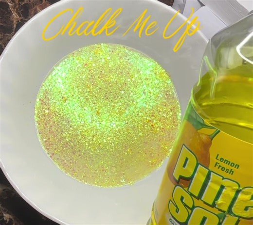 Chalk vs. Lemon Pine Sol 🚫NO EDITS OR REPOSTS. #asmrsounds #chalk #gymchalk #gymchalkcrushing #fyp