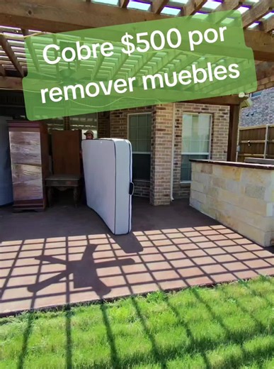 Este trabajo de recolección de basura lo conseguimos gracias a la misma agente inmobiliaria que nos refirió para el trabajo de la mesa de billar. ¡Por eso es tan importante tener buenas relaciones con los agentes! En esta propiedad, los inquilinos dejaron muebles que necesitaban ser removidos para vender la casa. Pudimos completar el trabajo en solo 15 minutos. 🚛✨ ¿Quieres aprender más sobre el negocio de recolección de basura? ¡Sígueme! #RecolecciónDeBasura #NegocioPropio #RelacionesClaves #Em