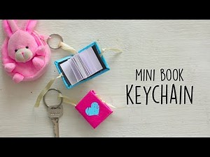 DIY: Mini Book Key Chain | Ventunoart