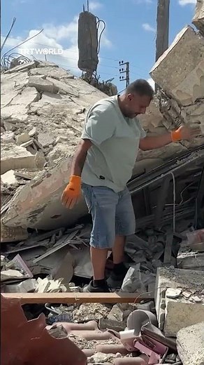 Israel destroys homes in southern Lebanon despite ceasefire
