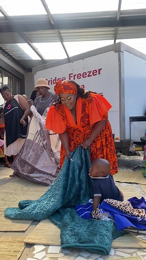 Heartwarming Umembeso Ceremony Singing for Husband