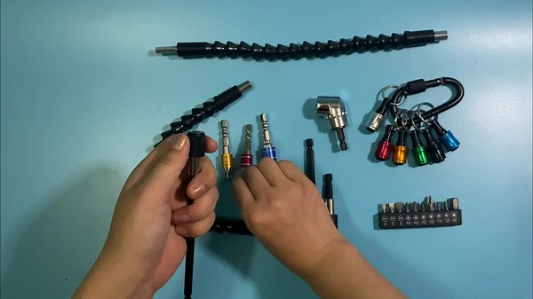 26Pcs Flexible Drill Bit Extension Set,Drill Bit Holder Extension,105° Right Angle Drill Attachmentt,1/4 3/8 1/2"Impact Driver Rotatable Socket Adapter,Bits Holder,Bendable Drill Bit Extension