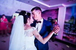 11 Best Mariah Carey Wedding Songs for Your Endless Love