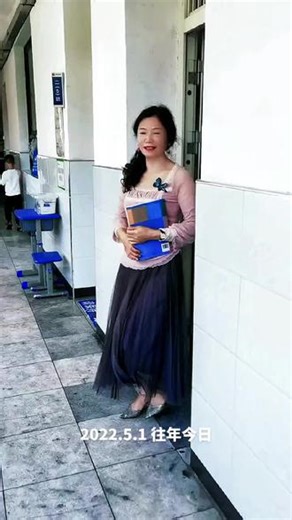 时光的沙漏从不停歇，每一粒沙都是生命的瞬间#旧时