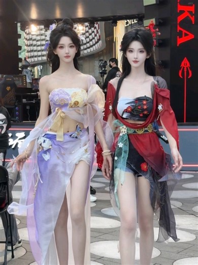 双倍妈妈级别的COSPLAY表演