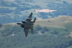USAF F-15c Low Level in the Mach Loop