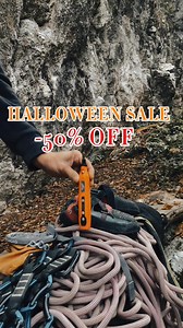 👻 Every Climber’s Nightmare: 🩸 Flappers 🩸 Forget ghosts and monsters — flappers, splits, and bloody fingertips are every climber’s real nightmare. This Halloween, ditch the tricks and give a real treat — healthy, climb-ready hands. 👉 Climb Peak is the pro skin-prep tool every climber secretly wishes for — especially on rough, real rock. ✅ Removes thick skin / calluses → stops flappers before they strike ✅ Clears flaky skin → no slippery “haunts” mid-send ✅ Smooths skin → heals faster between