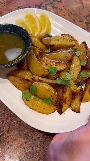 Delicious Greek Potatoes Recipe for a Flavorful Dinner