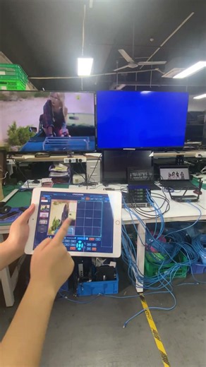 Encoder? Decoder? It's both. 🔄