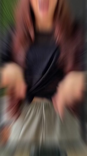 Queremos que sepan todas las funciones, herramientas y trucos de TikTok, y por eso les traemos nuetsra sección especial de: Aprende a usar Tiktok Está vez, para crear Stickers con videos de Tiktok. -Tutorial: En TikTok, vas al video del que quieres crear un sticker, das clic en la flechita del lado derecho y buscas la opción de “crear un sticker”. Das clic en entendido. Ahora en la línea de tiempo podrás ajustar la duración del sticker y la posición de fragmento exacto que quieres. En texto, pod