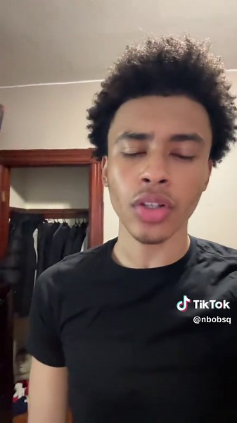 Embracing Skinny Jeans: A Bold Fashion Statement