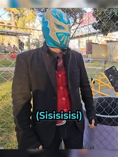 Un homenaje al cosplay de Sin Cara en convenciones