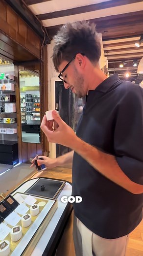 Discovering Unique Fragrances: Perfume Shopping Tips