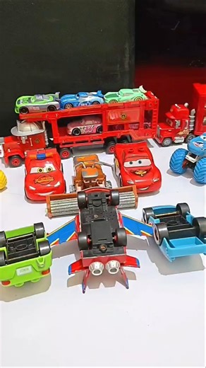 Disney Pixar Cars #pitintoys #automobile #toys #hotwheels #cars #mcqueen Monster Truck Tow Mater fly