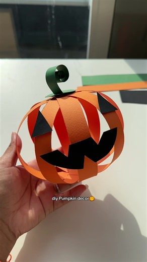Easy DIY Paper Pumpkin Craft: Step-by-Step Halloween Decor