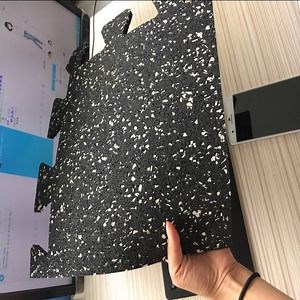 [Hot Item] Interlocking Side Rubber Floor Tiles, Interlocking Rubber Tiles for Gym