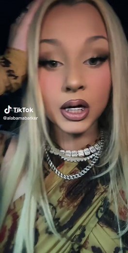 Alabama barker (@alabamabarker)’s video of Alabama Barker