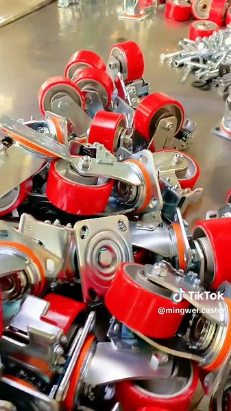 The installation process of casters#casters #casterwheels #lockingcaster #puwheel #movingcasters #heavyduty