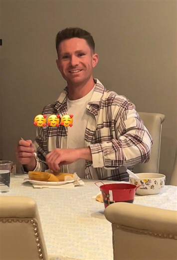 that’s my baby 🫶🏽 #feliznavidad | white boys