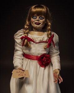 "It Started Out Small, Like A Hand Or A Leg Was In A Different Position... And Then One Day It Was In A Completely Different Room. It Was Moving Around By Itself..." THE CONJURING ANNABELLE DOLL - 1:1 Scale Replica Pre-Order Here 👉 http://bit.ly/2YrLXWB | Trick or Treat Studios
