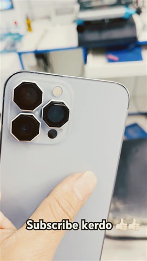 I phone 13 pro max green display 👍🏻😨😨 #iphone #iphone xr#trendingshorts #shorts #tech one