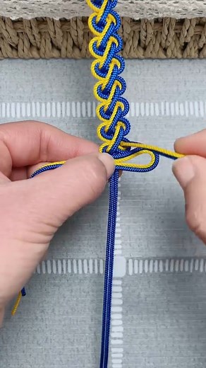 90K views · 1.1K reactions | Instructions for tying a beautiful water wave bracelet #craft #diycrafts #diy #crafts | Craft Home | Facebook