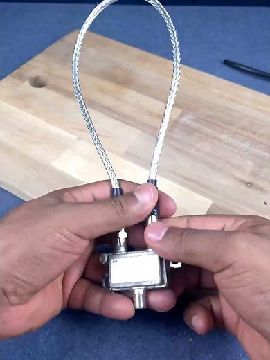 "How to Easily Make a TV Antenna with Coaxial Cable"