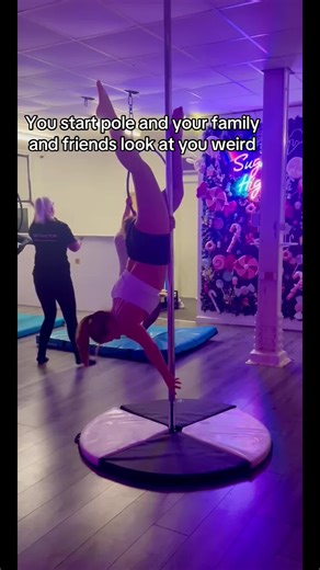 Let’s face it, I’m sure we’ve all had to explain that we’re not strippers when we say we train pole or go to a pole gym. Let’s talk about it. We all know where pole originated and we shouldn’t forget that because it’s because of them that we’re here. But it gets exhausting getting funny looks and awkward questions like, “oh do you still, erm go to erm… you know hanging upside down?” Like they’re scared to say the word, pole. It isn’t ’he who should not be named.’ 🤣 Pole is a sport and because o