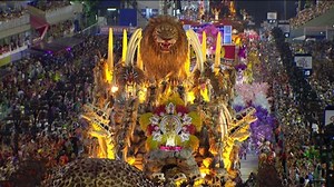 Abre-alas da Estácio de Sá representa as memórias gravadas nas pedras