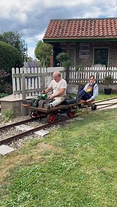 Wasp stalls as it leaves Ripon East Railway Station on the Ripon & District Light Railway, with the very special passenger attempting but failing to help Wasp’s predicament Wasp has a Villers 4 stroke single cylinder engine and has previously visited railways such as the, :Bala Lake Railway :Brecon Mountain Railway :Ffestiniog Railway :West Lancashire Light Railway :Abbey Road Pumping Station Museum And many other railways and private sites . . . _________________________________ #ripondistrictl