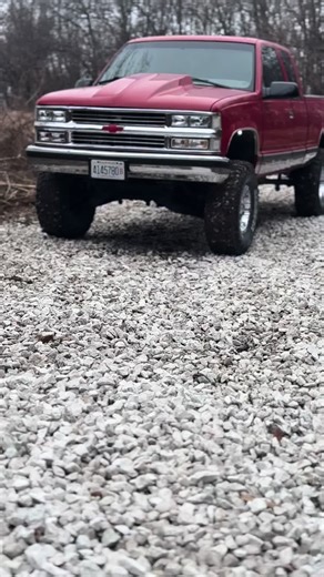 Need spacers.#obs#chevy#4x4 #trucks #fyp