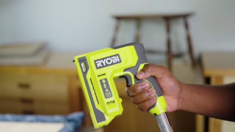 RYOBI USB Lithium Telescoping Power Scrubber Kit with 2Ah Battery, Charging Cable, and Hex Shank Accessories (4-Pieces) FVG53K