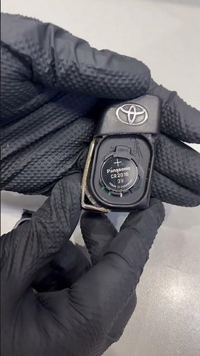 How to Replace the Battery in a Toyota Key Fob 🔋🔧