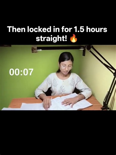 10 mins staring at the wall vs 1.5 hours of deep focus 💀📚 #shorts"