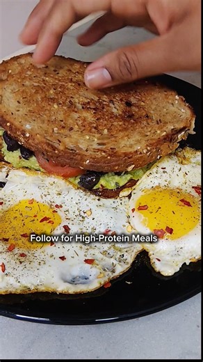 High-Protein Breakfast You’ll Want Every Day 🍳